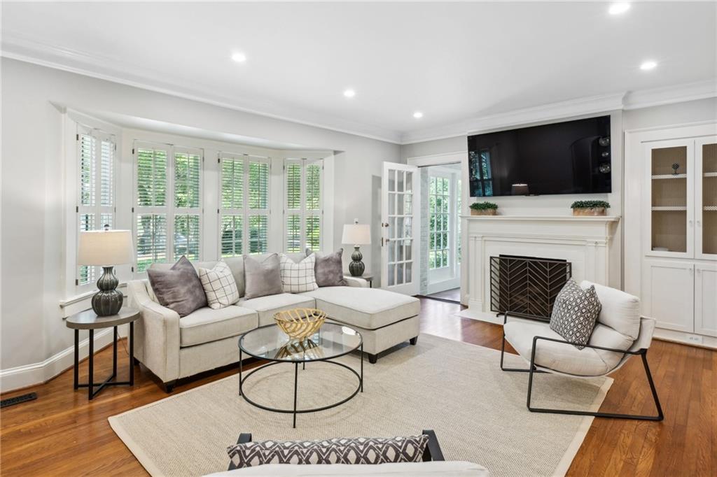 3553 Kingsboro Road NE