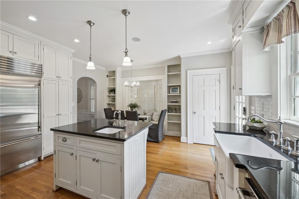 3553 Kingsboro Road NE