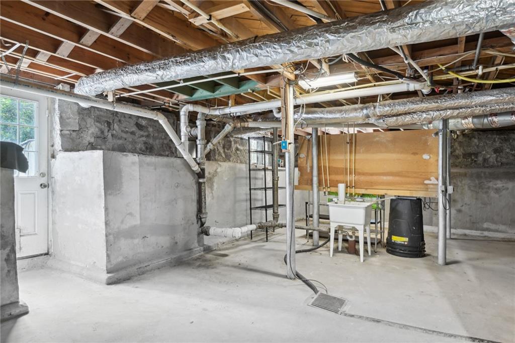 3553 Kingsboro Road NE