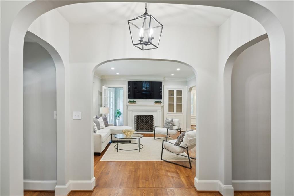 3553 Kingsboro Road NE