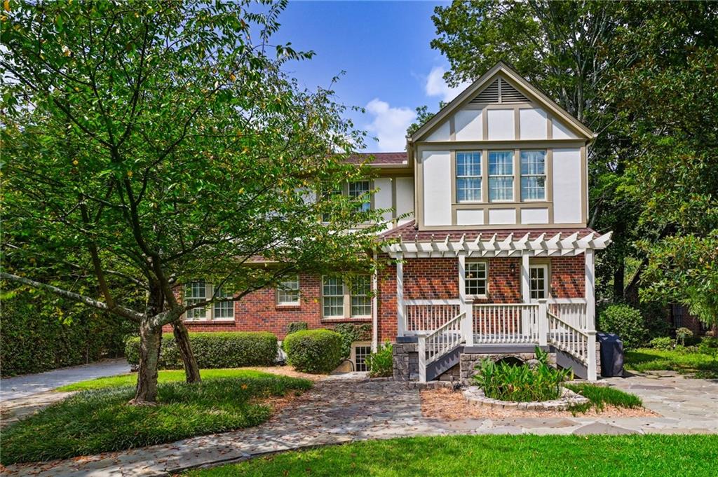 3553 Kingsboro Road NE