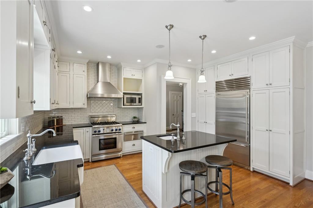 3553 Kingsboro Road NE