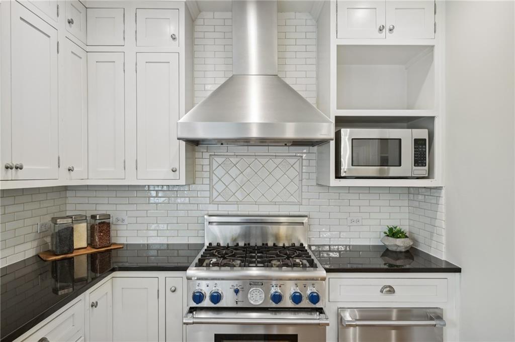 3553 Kingsboro Road NE