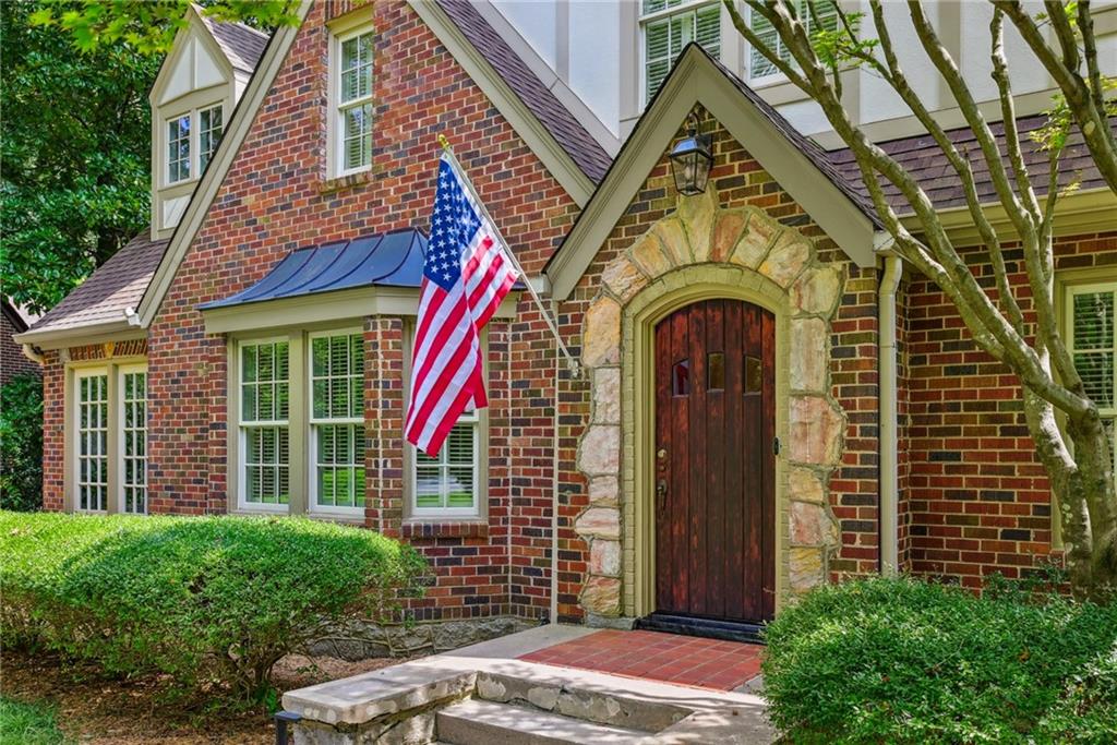 3553 Kingsboro Road NE