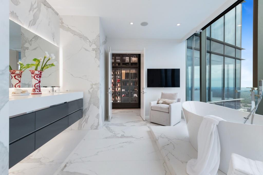 3344 Peachtree Road Unit 4601