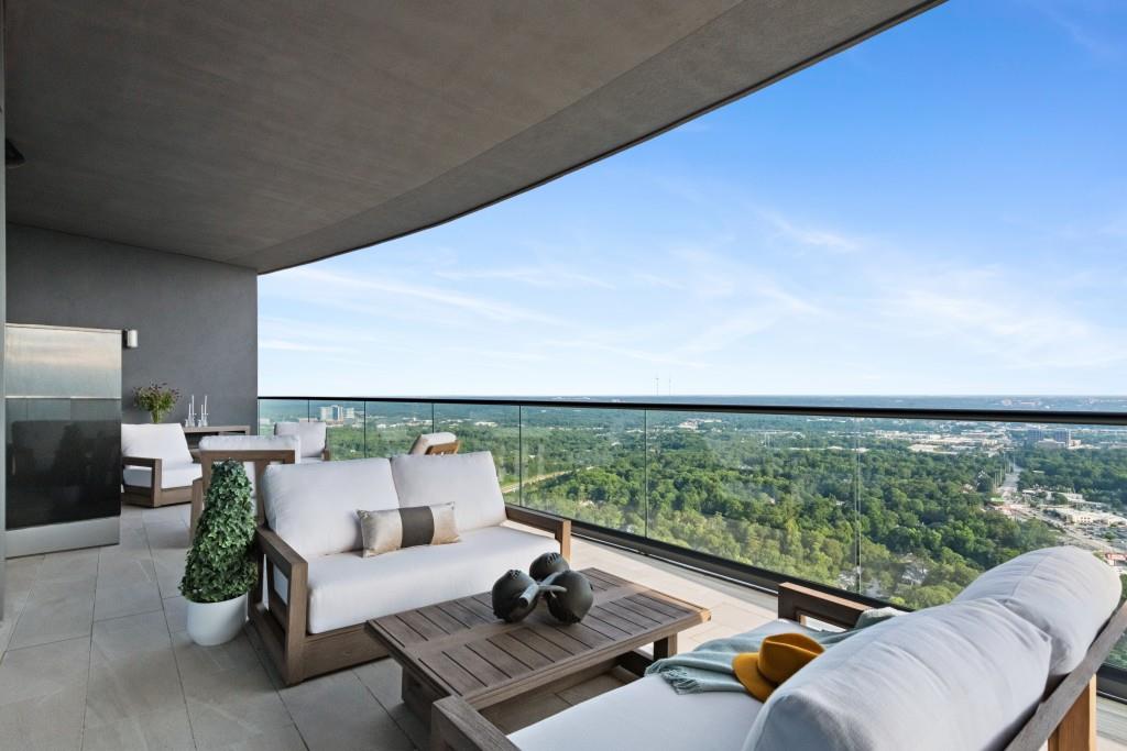 3344 Peachtree Road Unit 4601