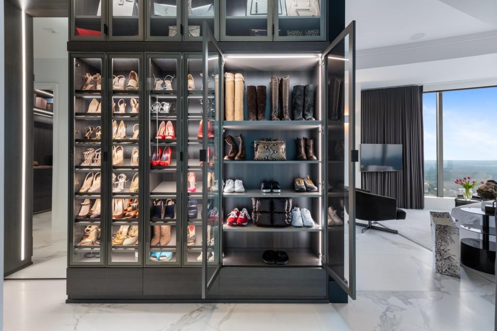 3344 Peachtree Road Unit 4601