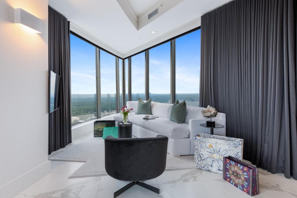 3344 Peachtree Road Unit 4601