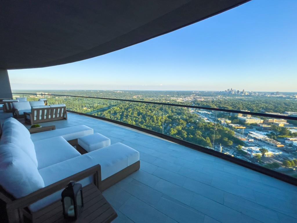 3344 Peachtree Road Unit 4601