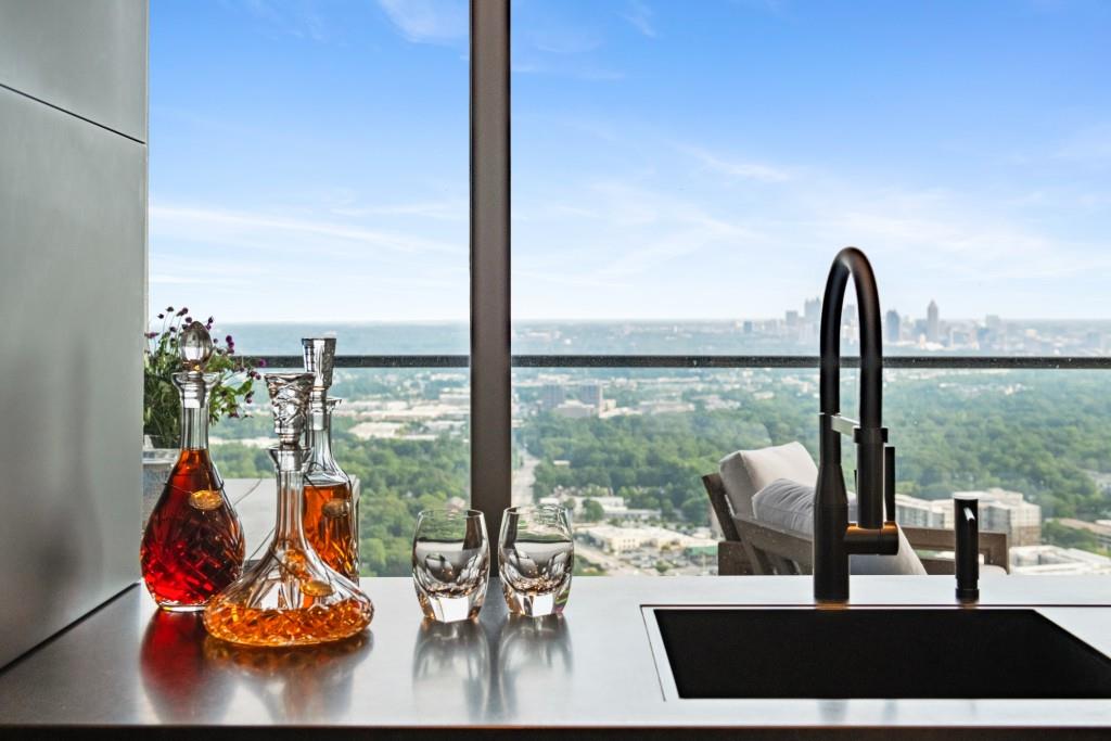 3344 Peachtree Road Unit 4601