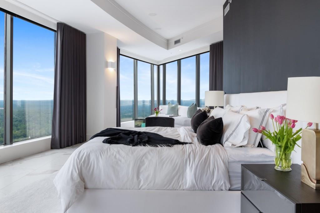 3344 Peachtree Road Unit 4601