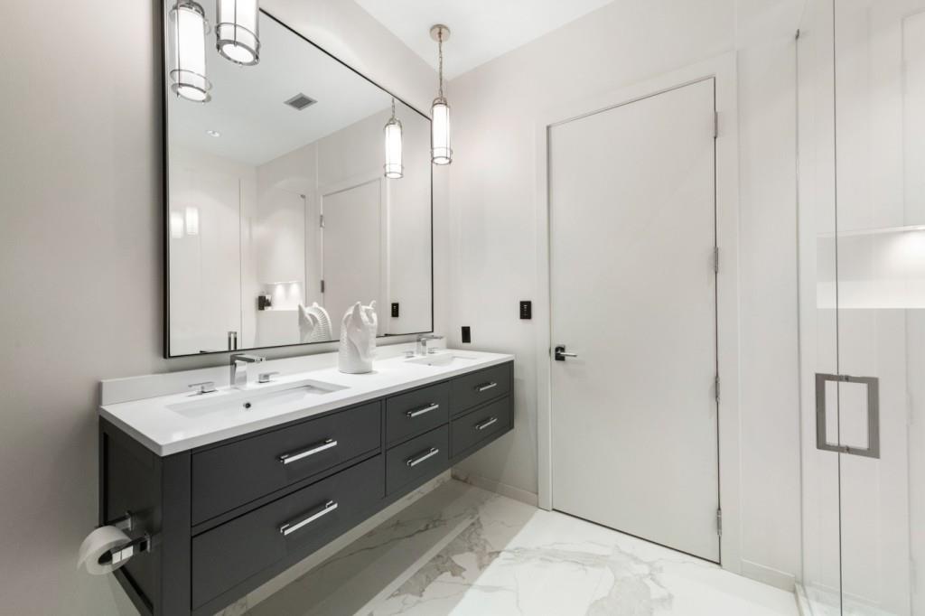 3344 Peachtree Road Unit 4601