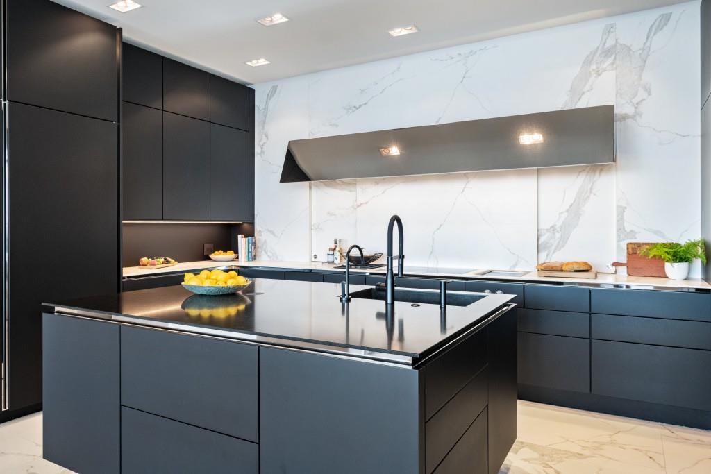 3344 Peachtree Road Unit 4601