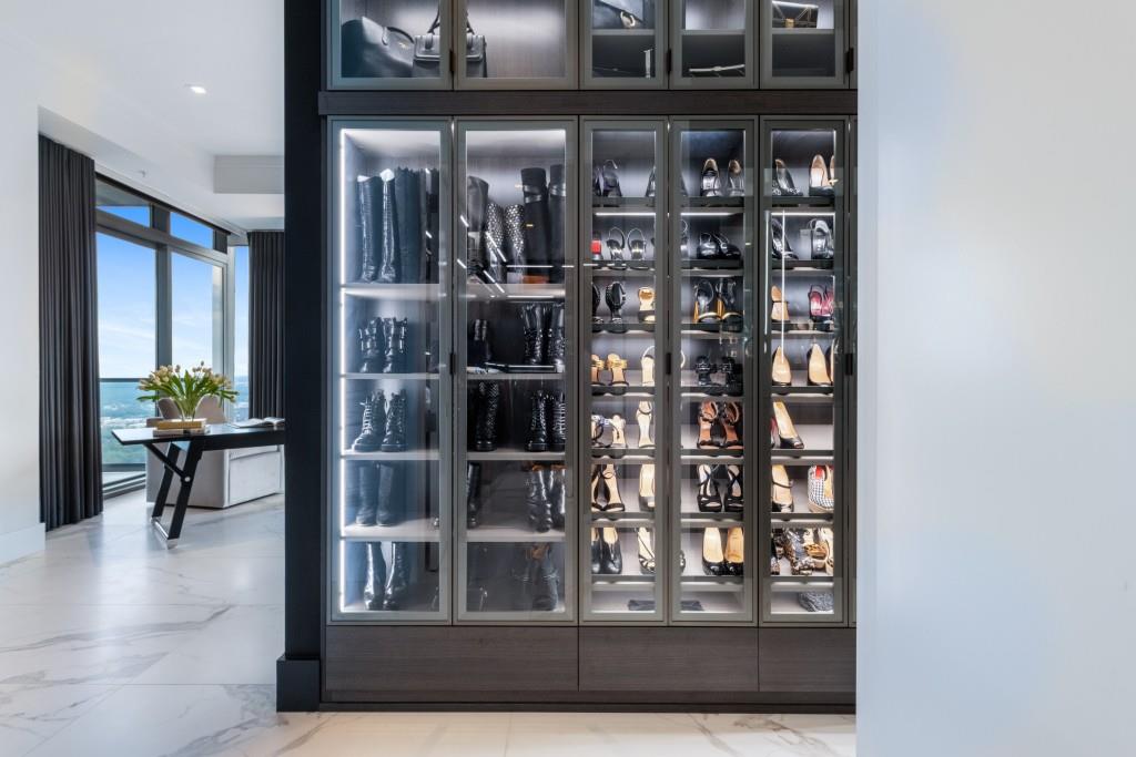 3344 Peachtree Road Unit 4601