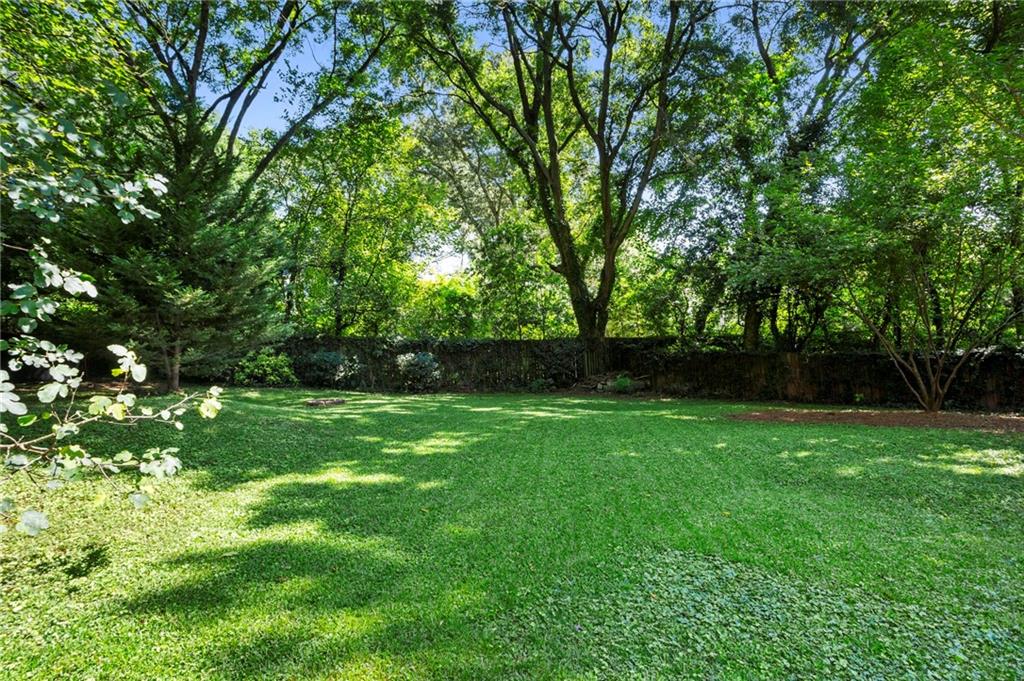 2083 Stockbridge Drive SE