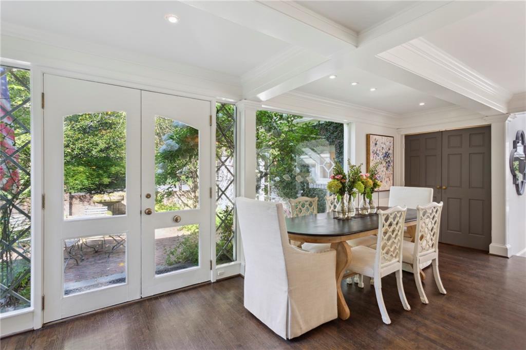 3136 Andrews Drive NW