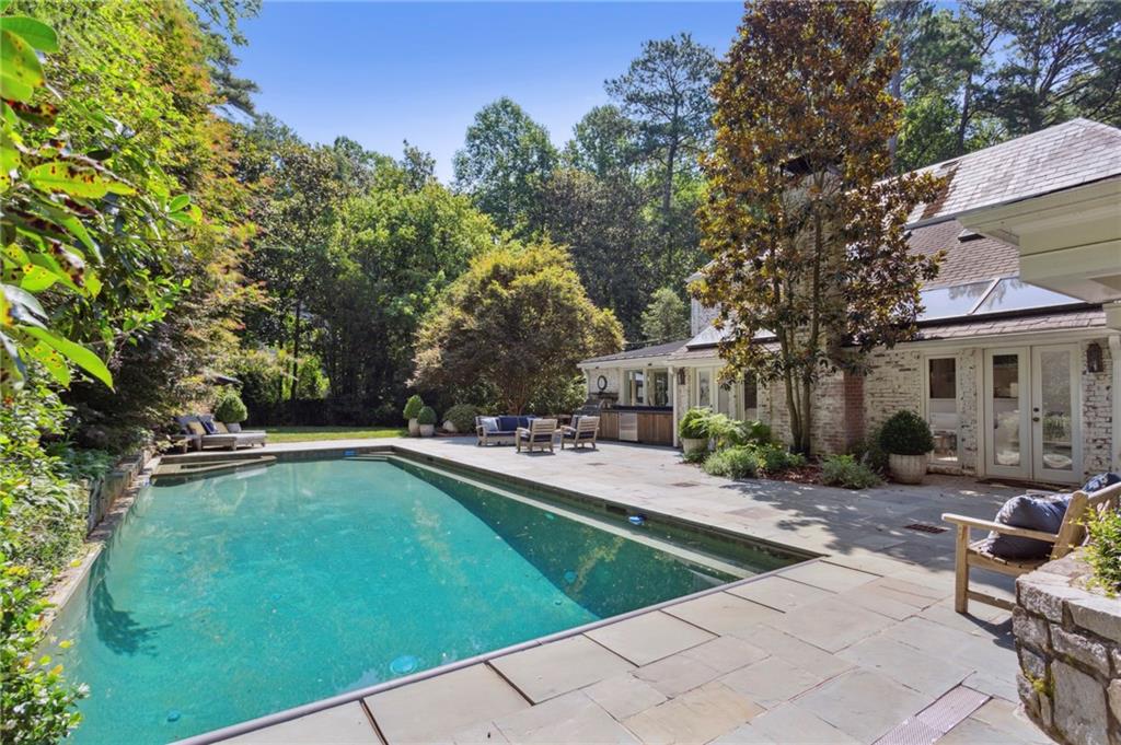 3136 Andrews Drive NW