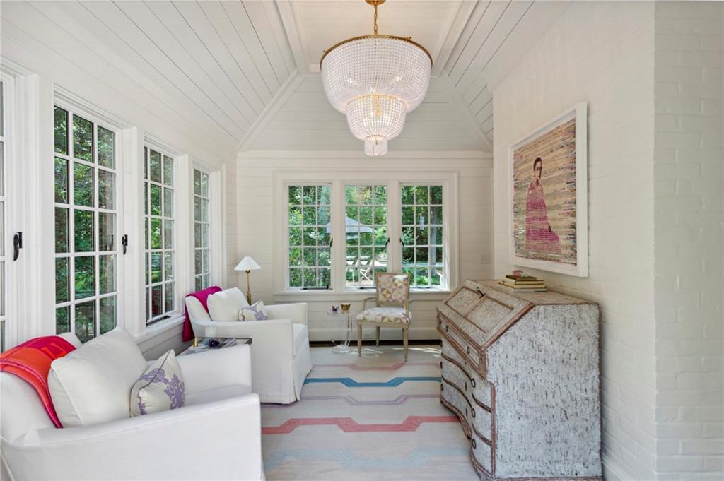 3136 Andrews Drive NW