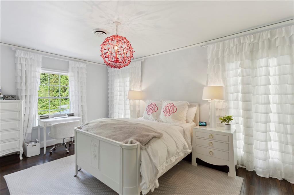 3136 Andrews Drive NW