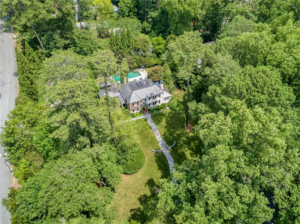 3136 Andrews Drive NW