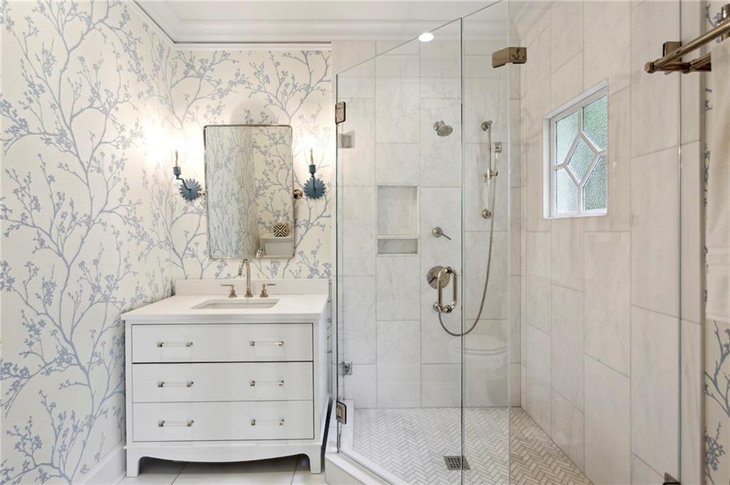 3136 Andrews Drive NW