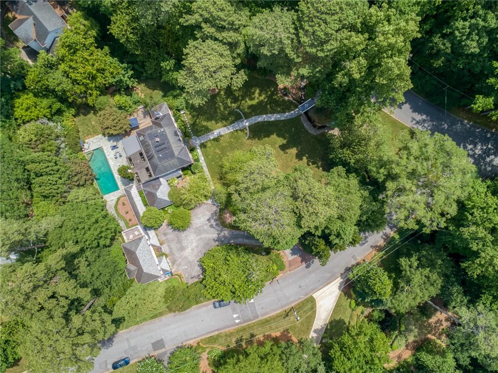 3136 Andrews Drive NW