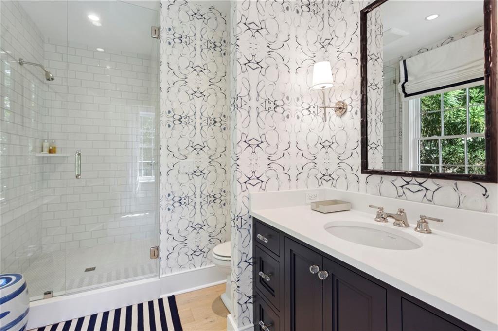 3136 Andrews Drive NW