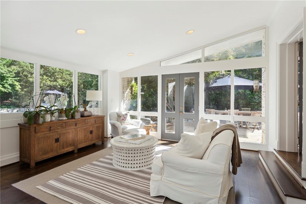 3136 Andrews Drive NW