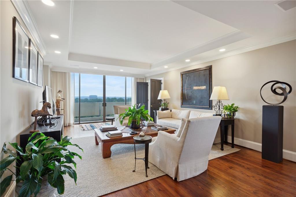 2575 Peachtree Road Unit 18 E