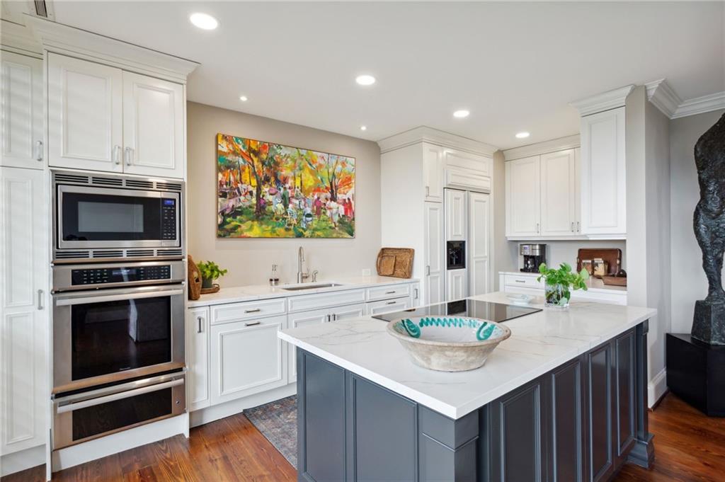 2575 Peachtree Road Unit 18 E