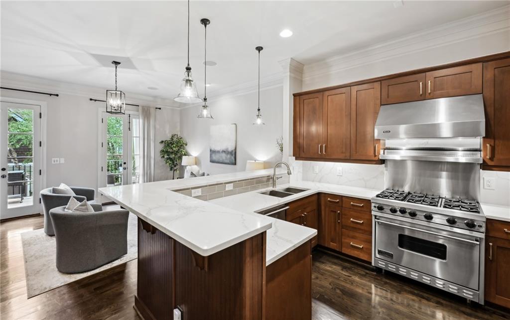 877 Inman Village Parkway NE