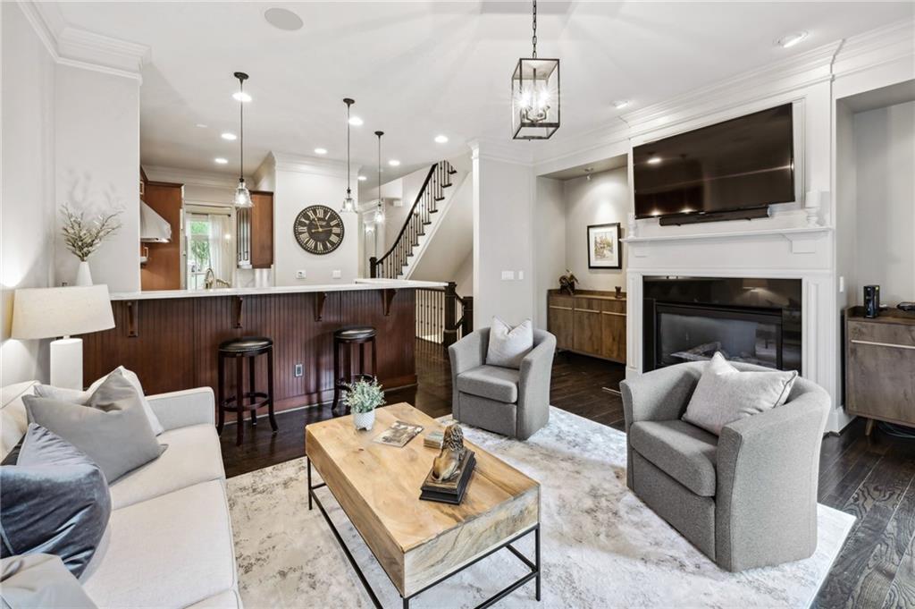 877 Inman Village Parkway NE