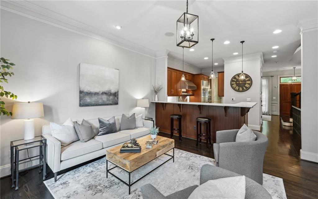 877 Inman Village Parkway NE