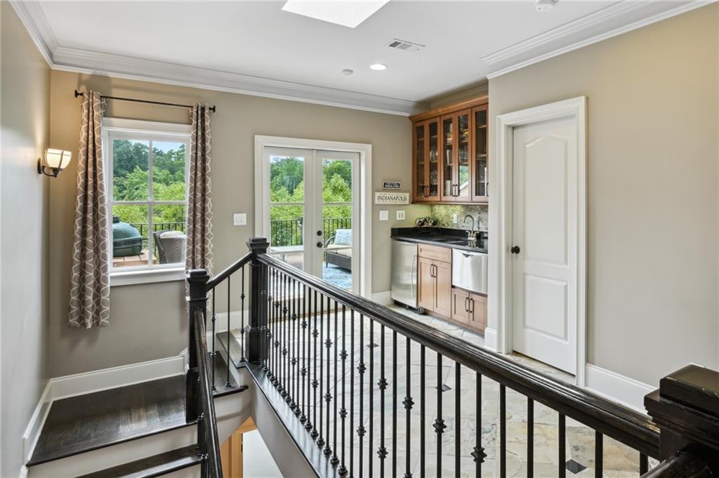 877 Inman Village Parkway NE