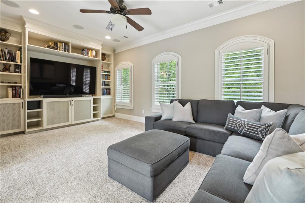 877 Inman Village Parkway NE