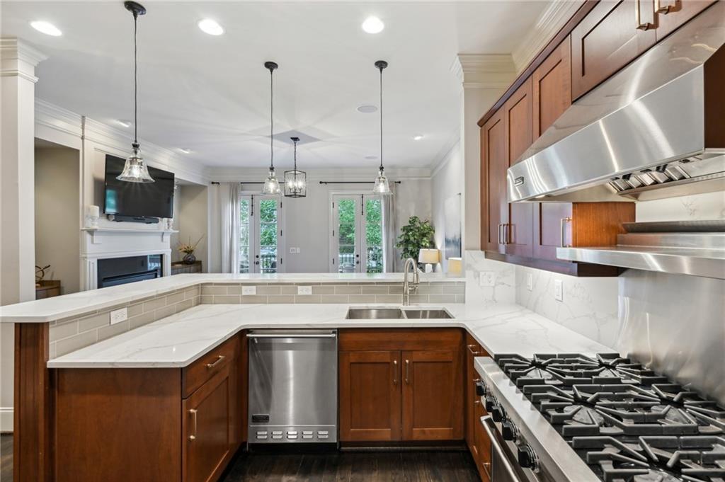 877 Inman Village Parkway NE