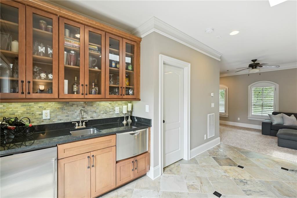 877 Inman Village Parkway NE