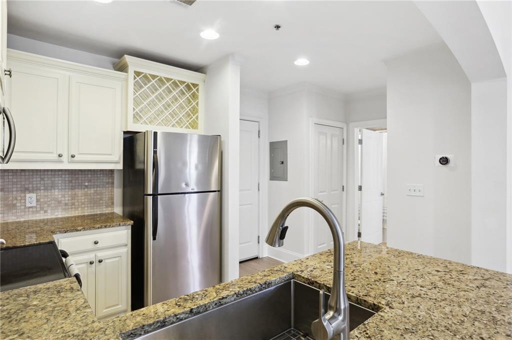 2277 Peachtree Road NE Unit 411