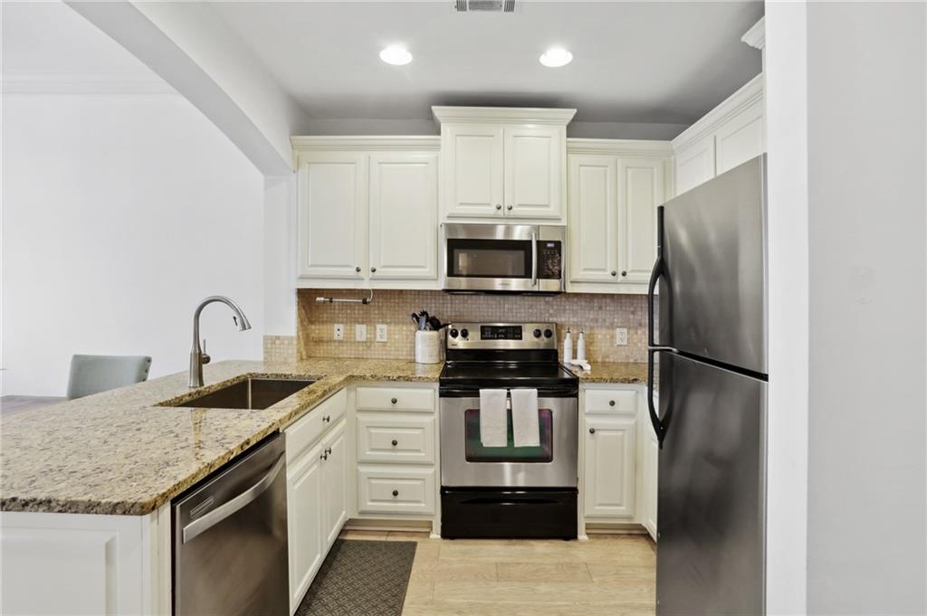 2277 Peachtree Road NE Unit 411