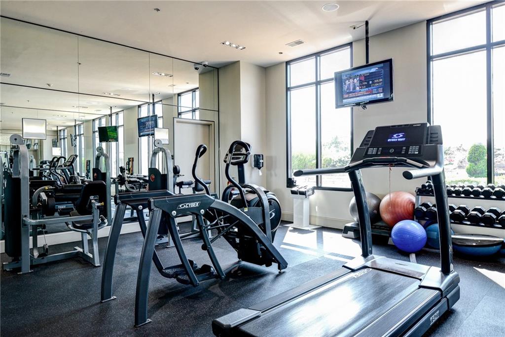 2277 Peachtree Road NE Unit 411