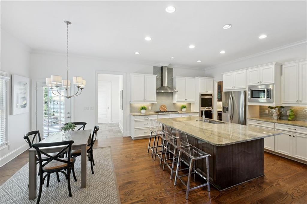 2416 Thompson Road NE