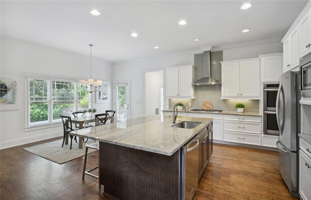 2416 Thompson Road NE