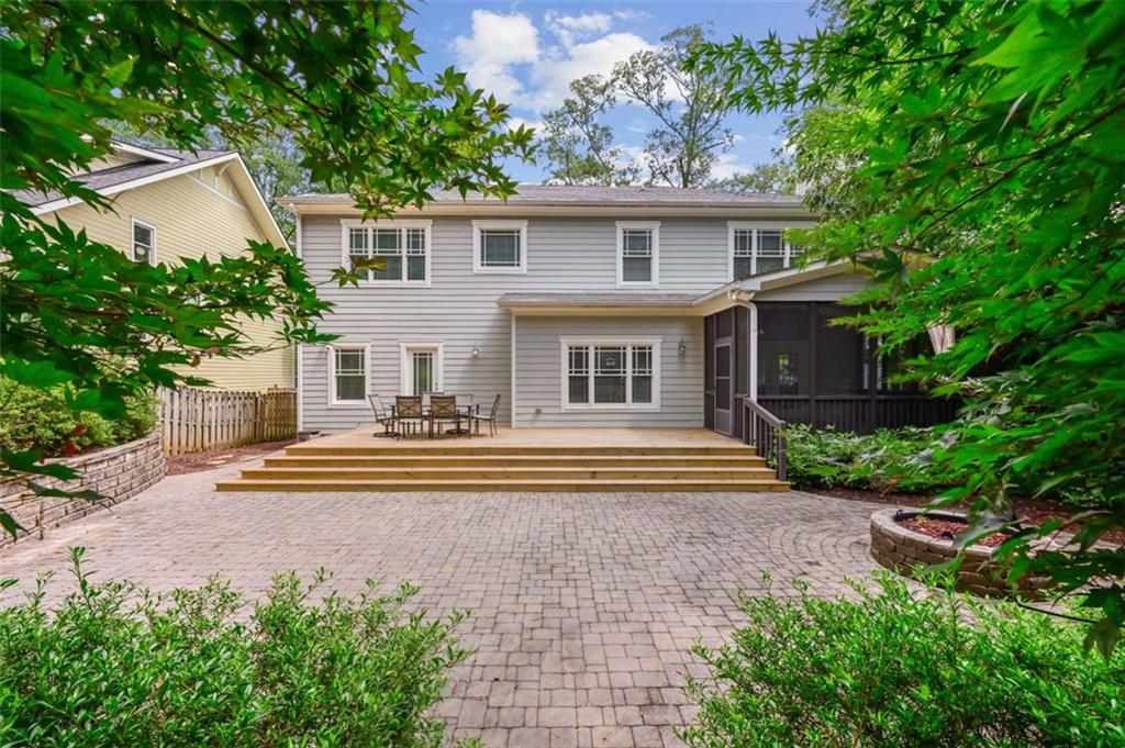 2416 Thompson Road NE