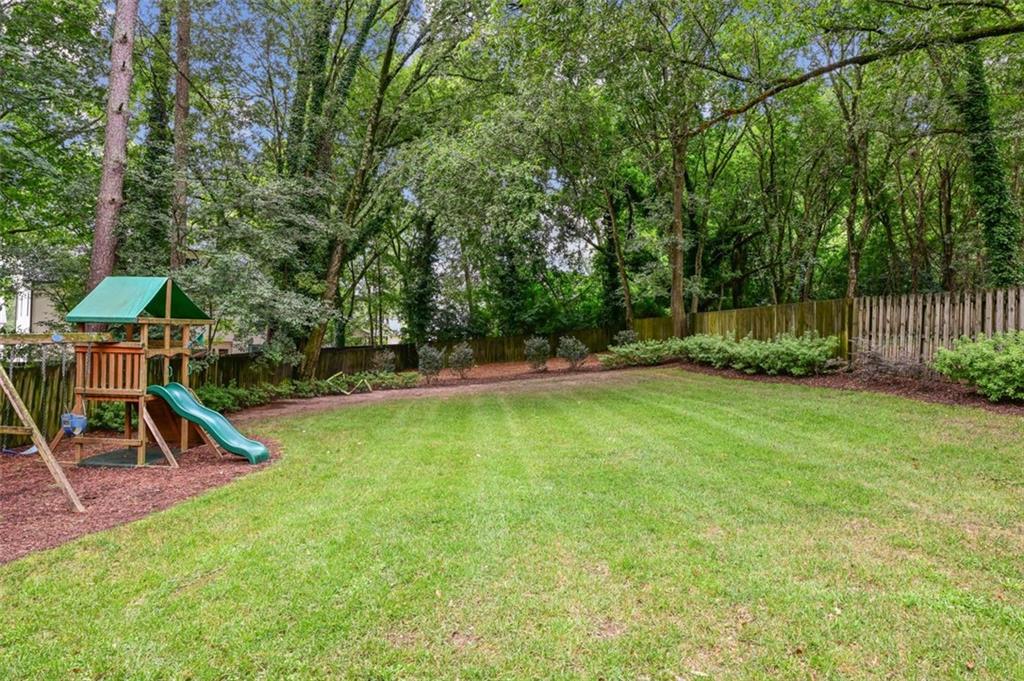 2416 Thompson Road NE