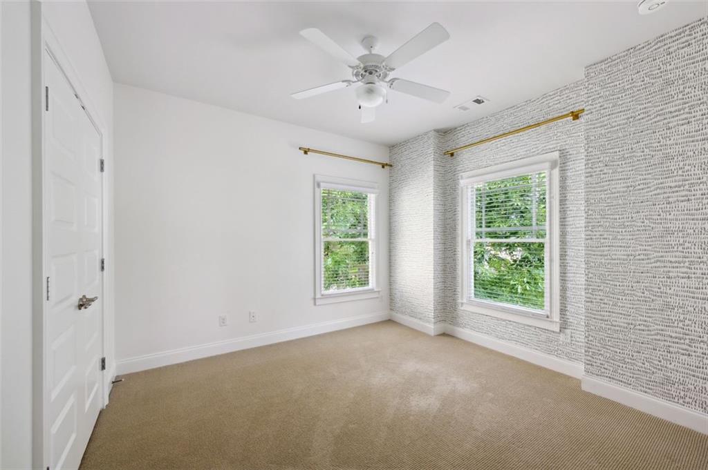 2416 Thompson Road NE