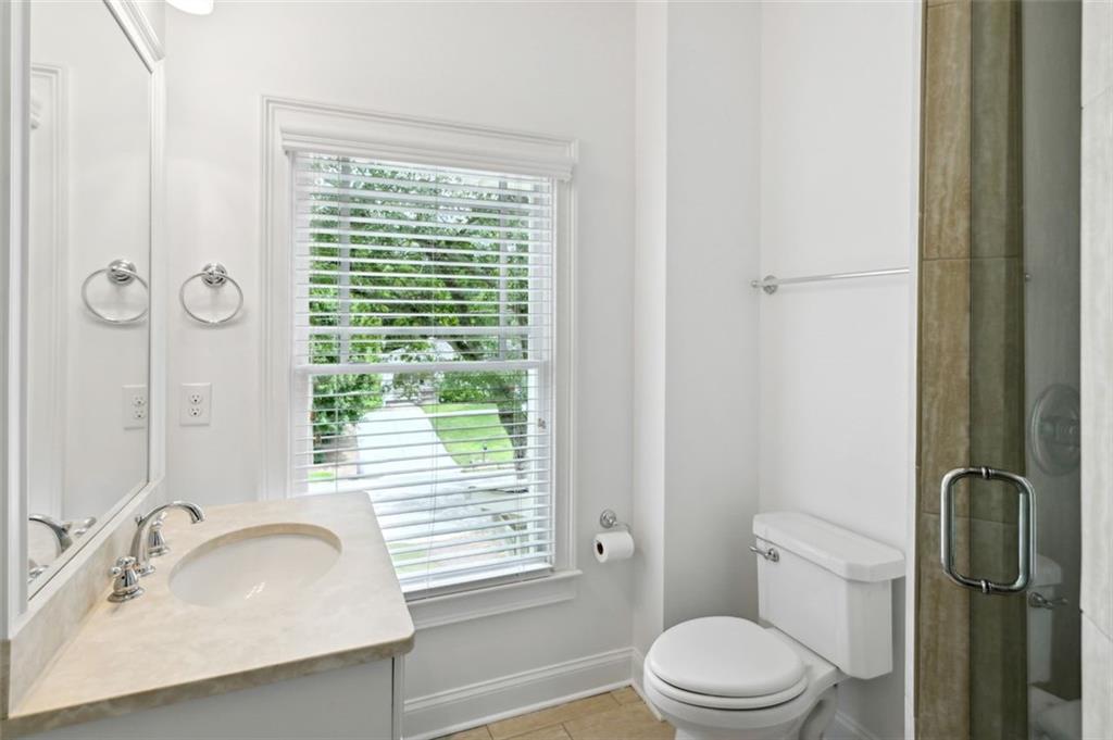 2416 Thompson Road NE