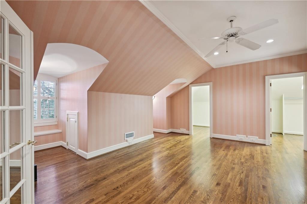 3543 Woodhaven Road NW