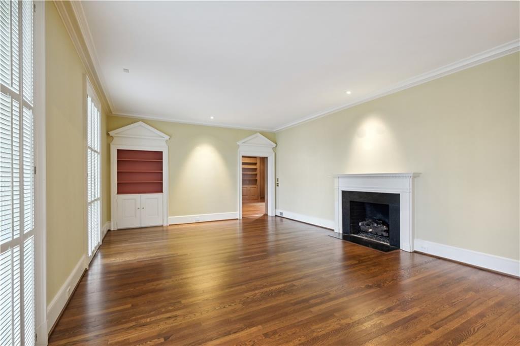 3543 Woodhaven Road NW