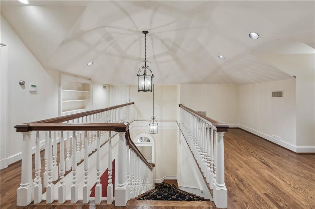 3543 Woodhaven Road NW