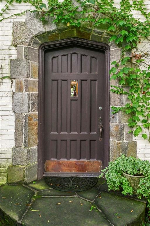 2581 Woodward Way NW